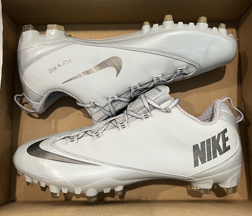 NIKE VAPOR CARBON グローブ　medium Nike Mens Vapor Carbon Elite 2.0 TD Fly wire Football Red
