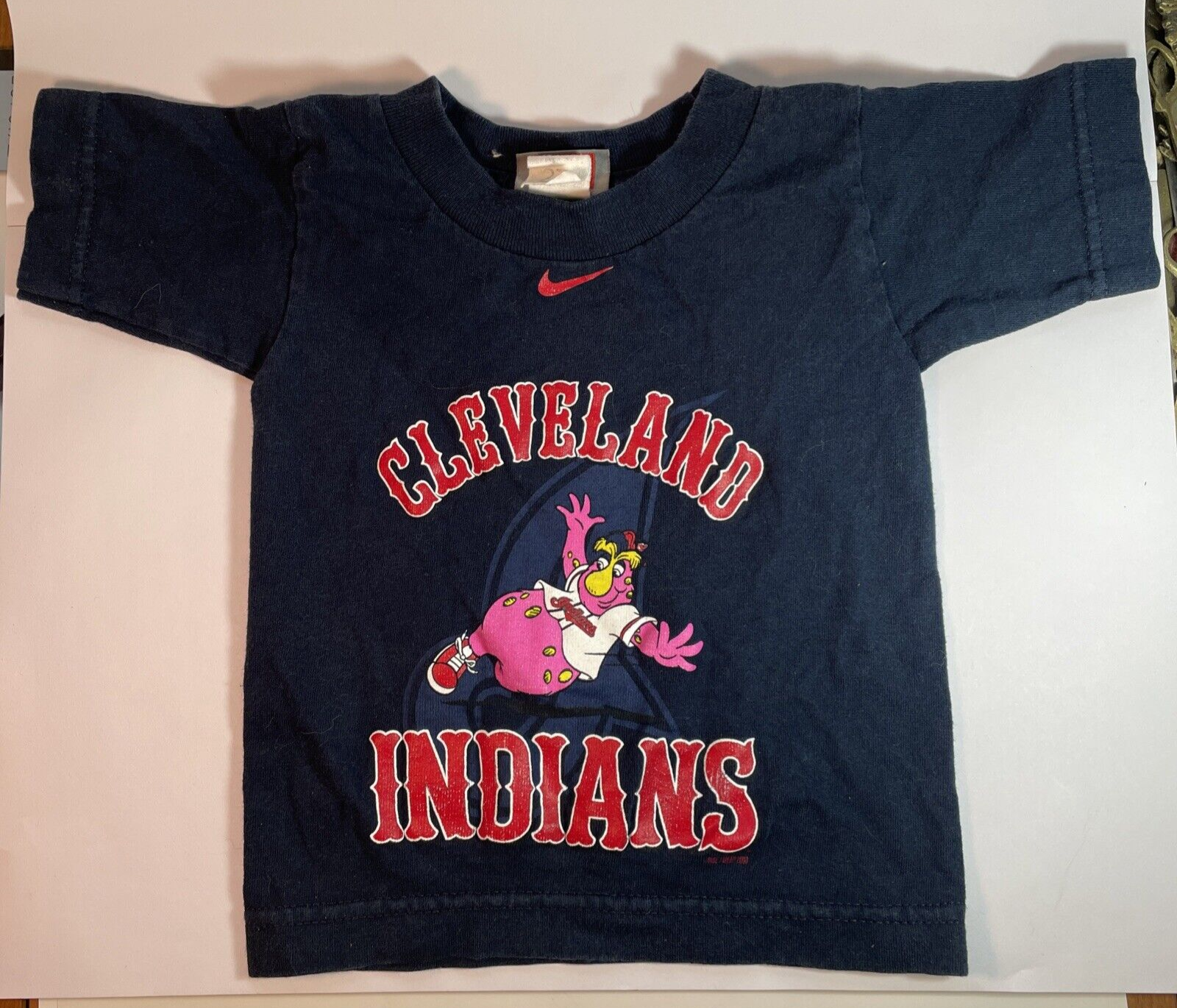 CLEVELAND INDIANS ビンテージTシャツ MLB 丸胴 Cleveland Indians Slider Mascot Baseball Navy Youth T Shirt