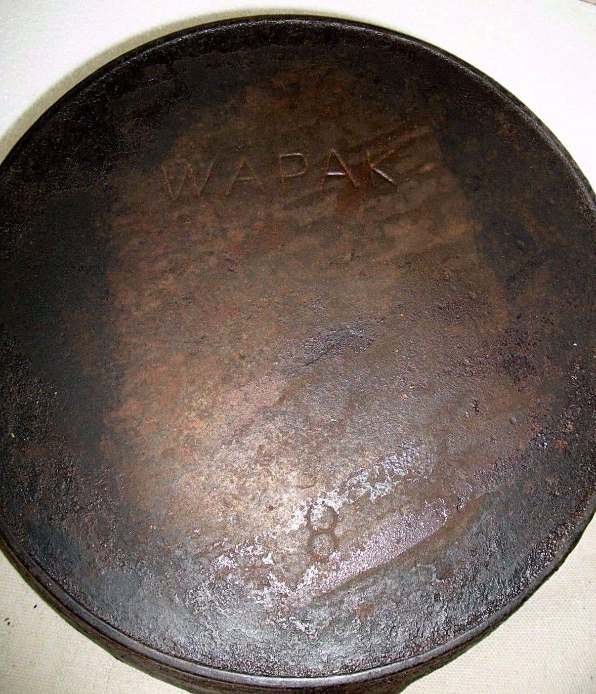 WAPAK 8 Cast Iron Skillet w/ Heat Ring