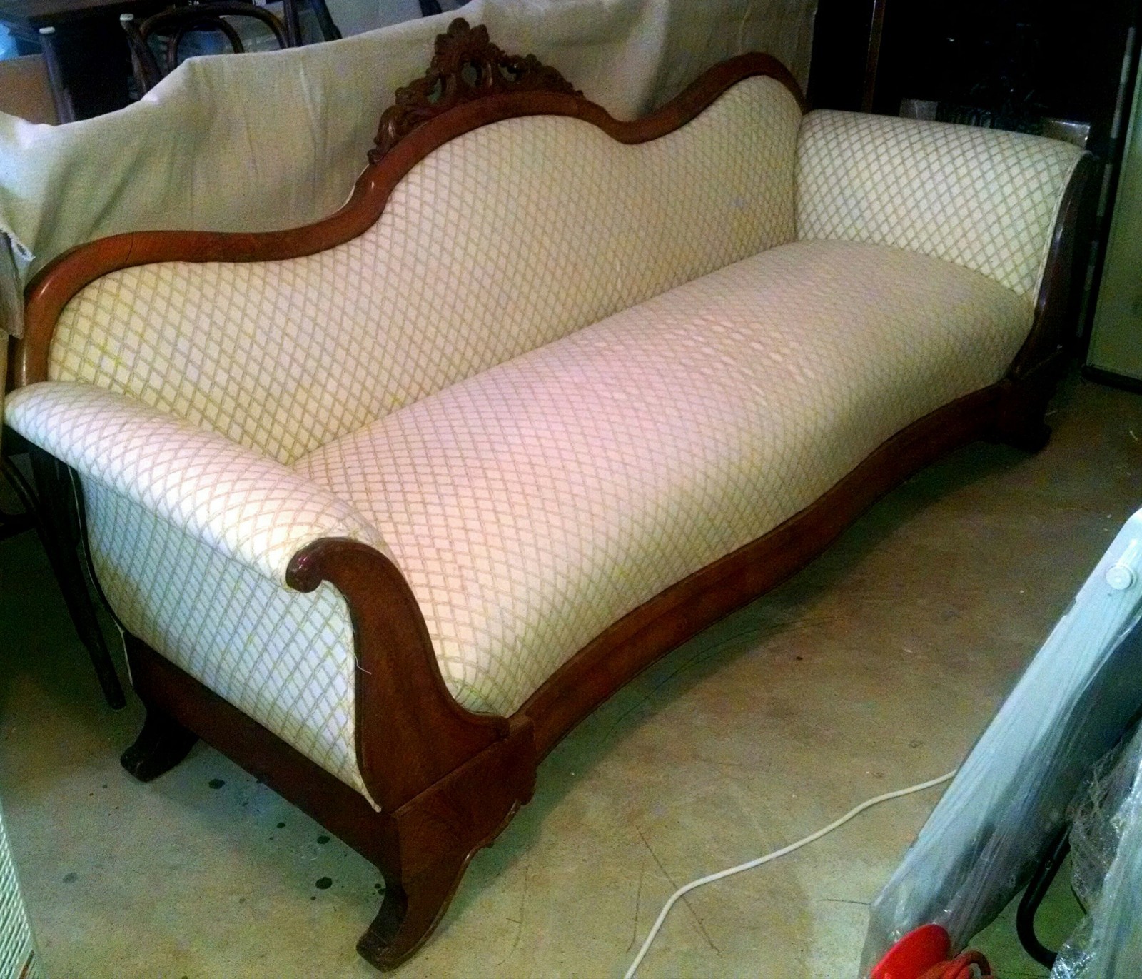 Antique 1840's Victorian Flame Mahogany Sofa  - LOCAL PICKUP in SILER CITY NC