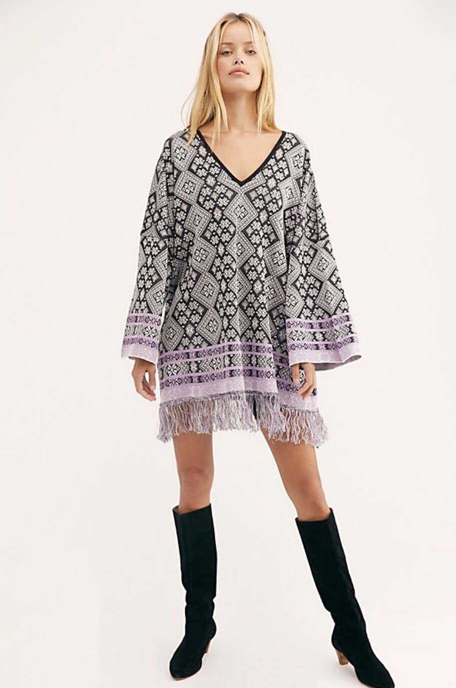 

Free People Its A Cinch Пончо черного цвета слоновой кости фиолетового цвета с бахромой Easy Fit  NWT, Black ivory lavender