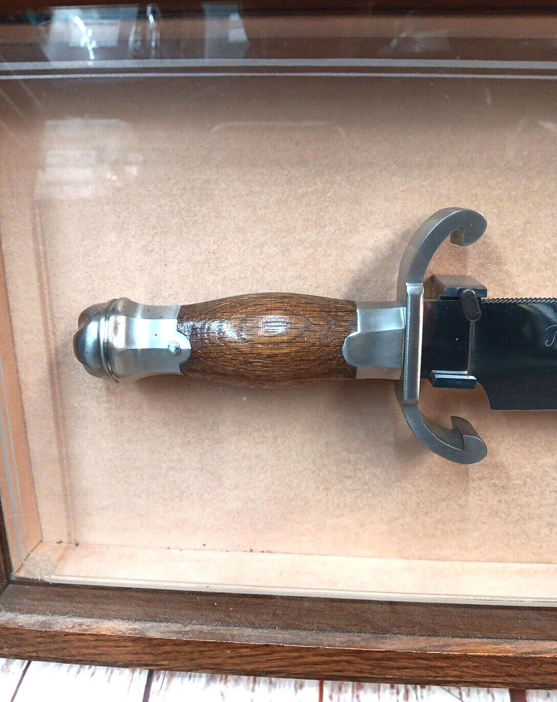Wood Display Case | Franklin Mint The Jim Bowie Knife Wood Display Case | Franklin Mint The Jim Bowie Knife