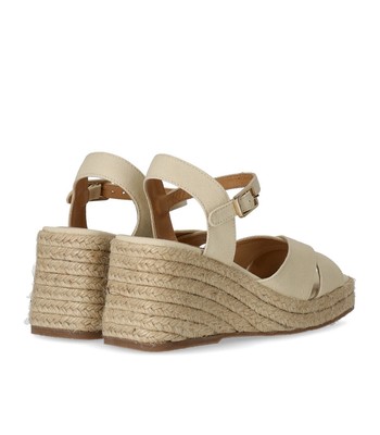 Pre-owned Castaã±er Castañer Thea Ivory Wedge Sandal Woman In White