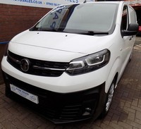 VAUXHALL VIVARO 1.5 Turbo D 2900 Dynamic 2020