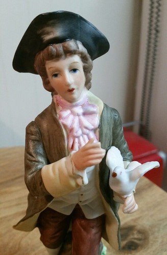 Vintage Lefton China Colonial Boy Holding a Dove 02484 8