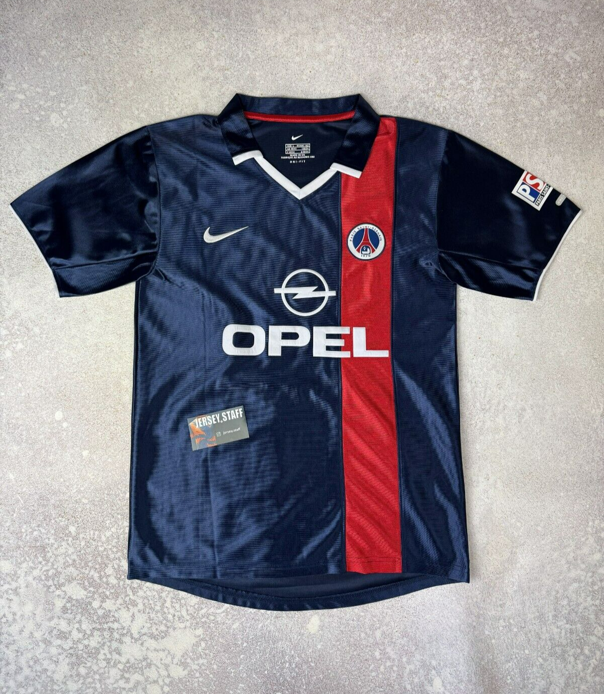 PSG Re-Releases Iconic Nike 2001-02 
