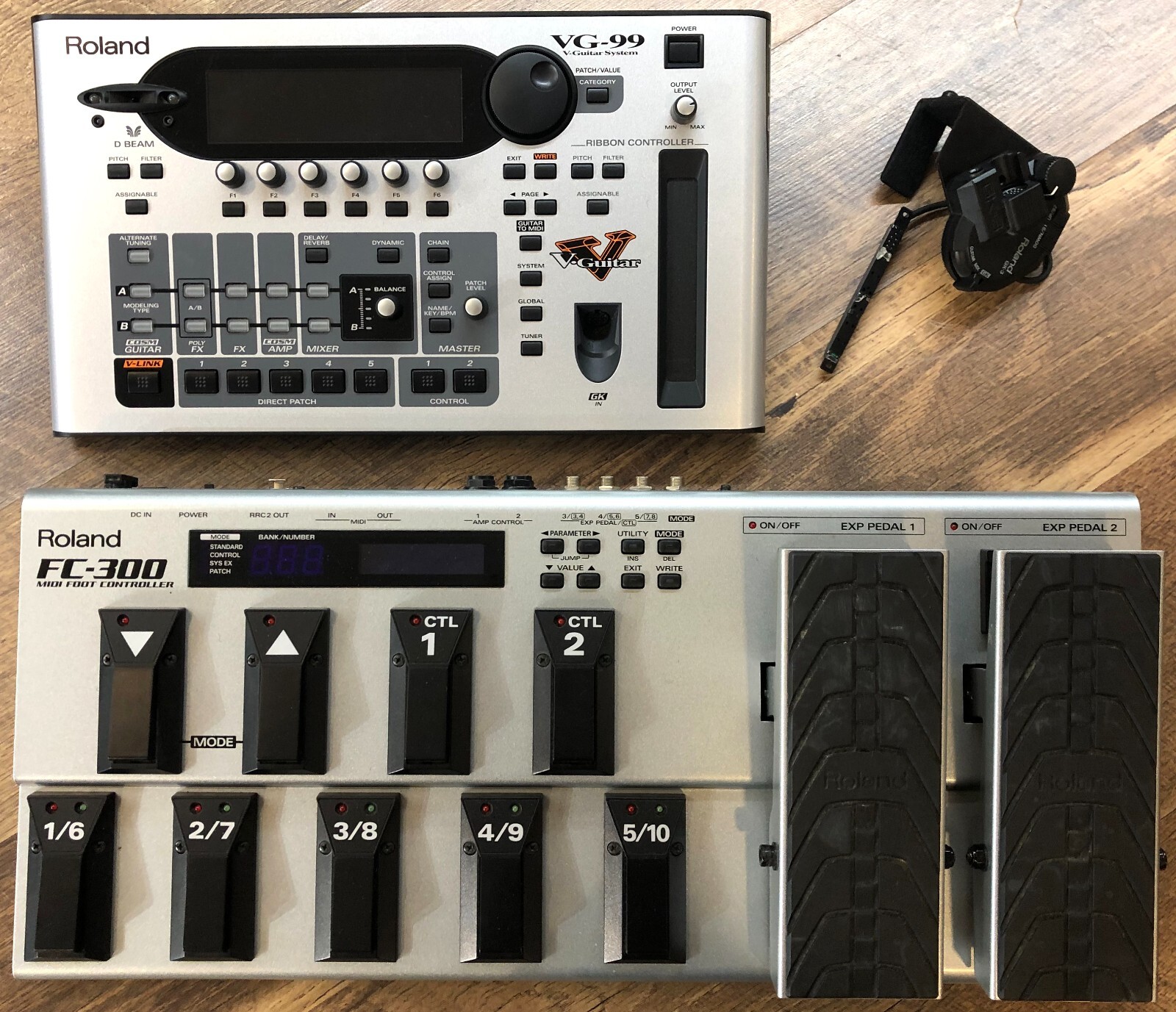 Roland VG-99 V-Guitar Modeling Synth with GK-3 Pickup and FC Roland VG-99 V-Guitar Modeling Synth with GK-3 Pickup and FC