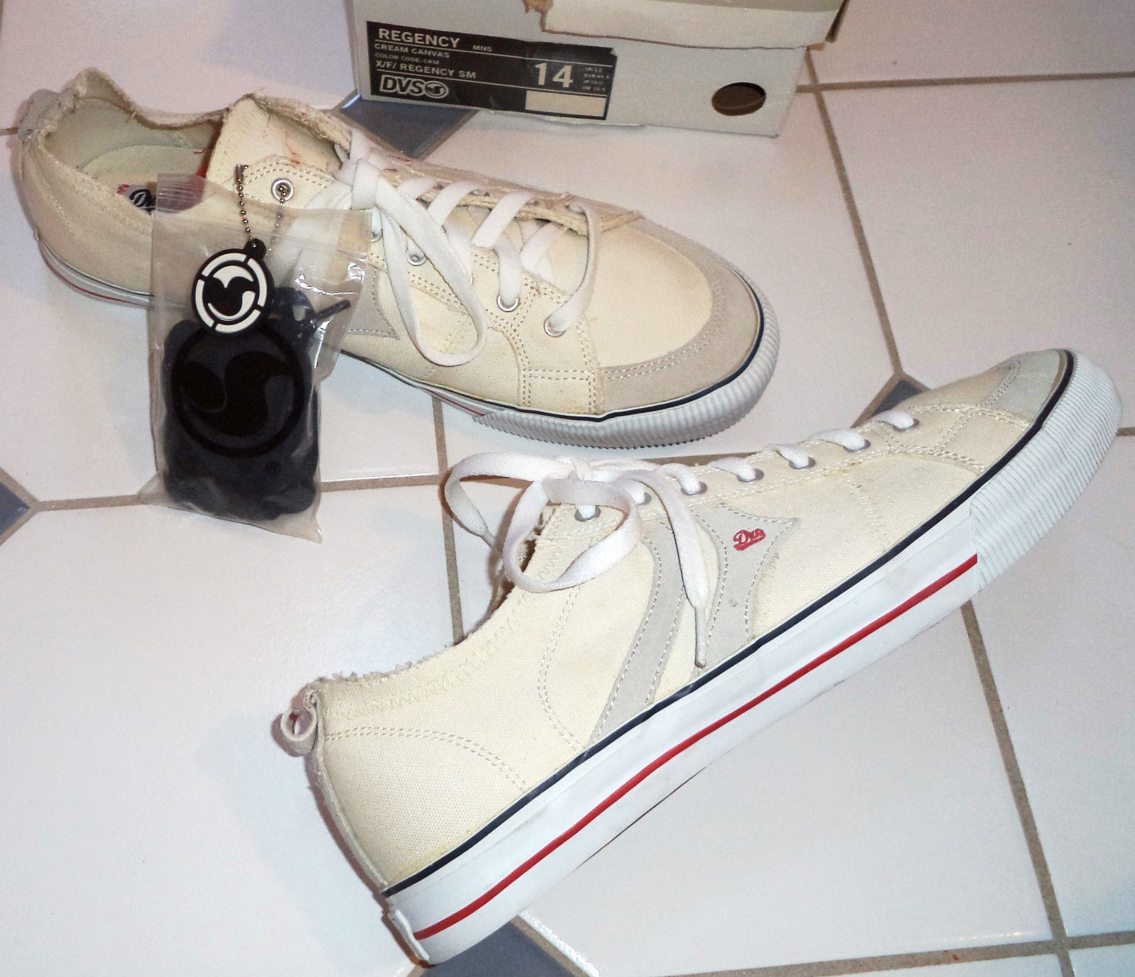 Cream canvas sneakers sale