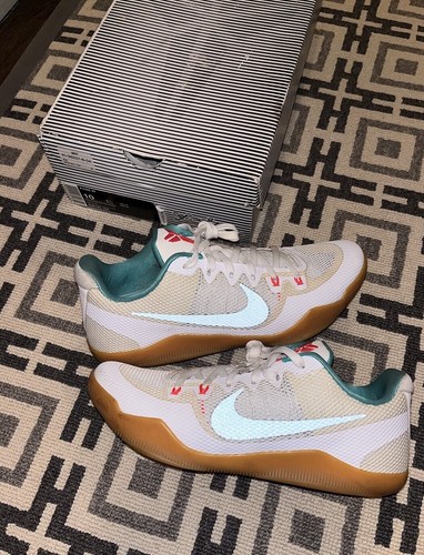 Size 10 Nike Kobe 11 EM Low Summer 2016 Miami White Teal