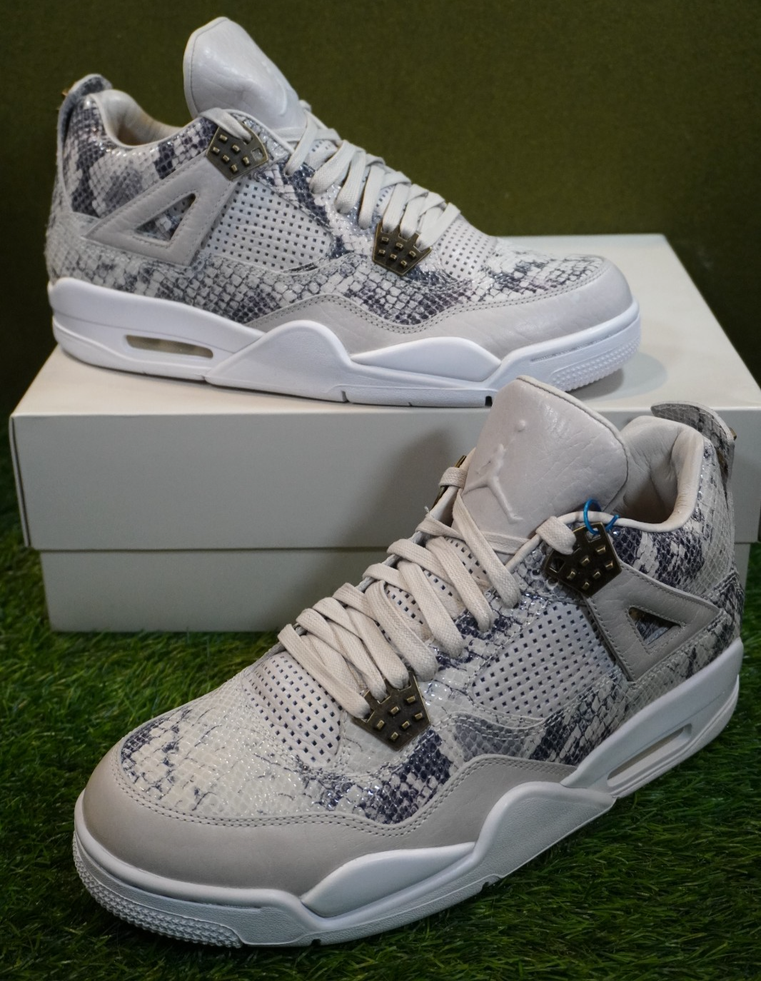 Air Jordan 4 Retro Premium 'Snakeskin' (Size 10.5) *Brand New w