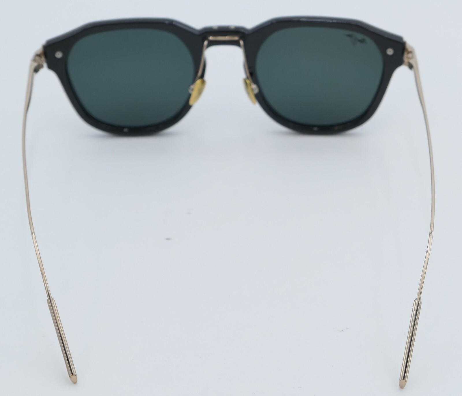 Pre-owned Maui Jim Alika "the Arctic" Polarized Luxury Sunglasses 837-02 Black W/ Gold In Gray