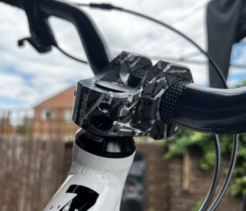 DMR Defy 35 Stem - 31.8mm Clamp - 35mm Reach - Mountain Bike DMR Defy 35 Stem - 31.8mm Clamp - 35mm Reach - Mountain Bike