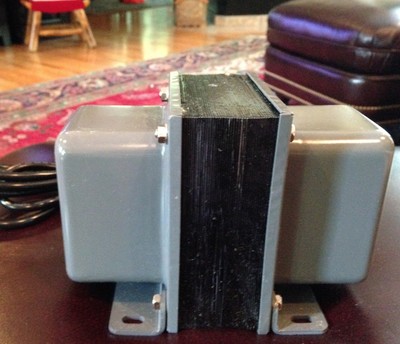 Converter for Travel 220/240 Vac to 110/120 VAC Model #TG-750D Never Used