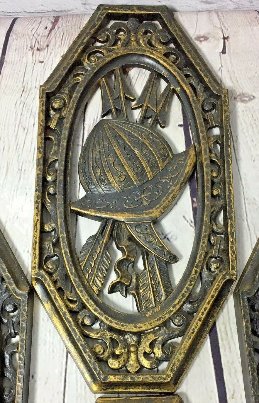 4 Vintage 1974 Homco Medieval Armor Spanish Weapons Coat of Arms Wall Plaques