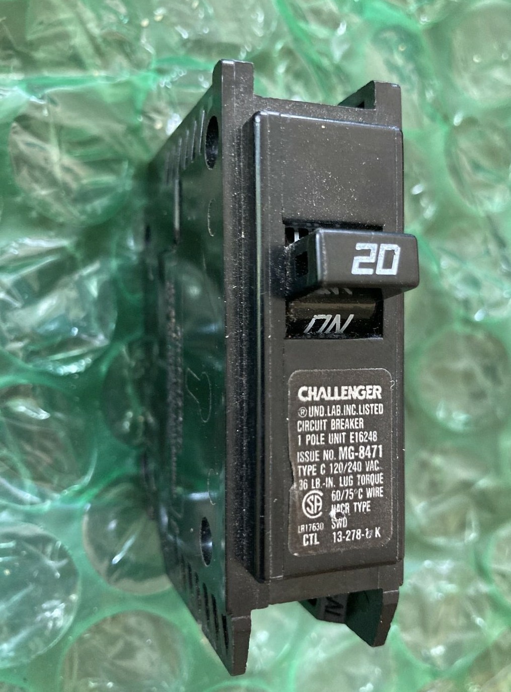 Challenger Style E16248 C120 1 Pole Amp Circuit Breaker 120V Challenger Style E16248 C120 1 Pole Amp Circuit Breaker 120V
