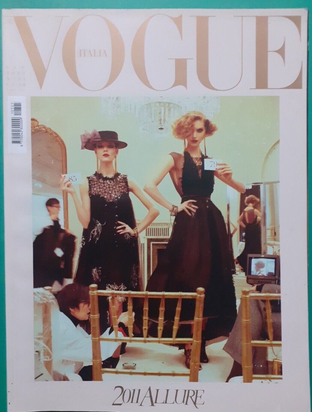 女性情報誌 Vogue Italia Magazine February 2011 Vogue Italia Magazine No. 726 February 2011 - Vintage VG pre