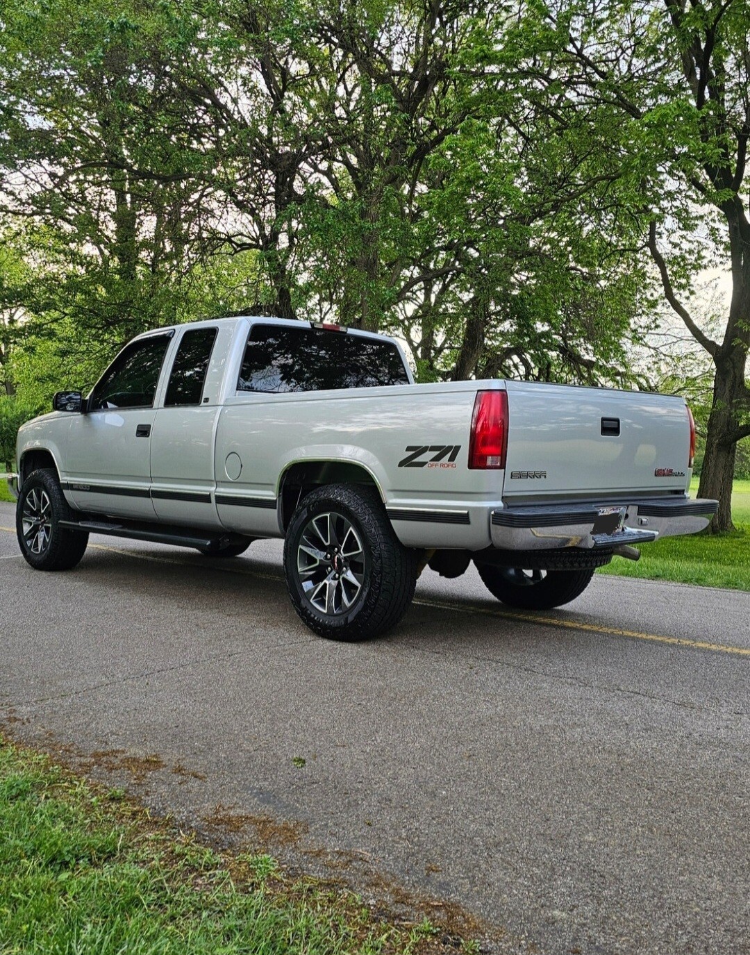 Owner 1997 GMC Sierra K1500, extended cab 4WD, low mileage