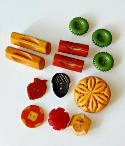Vintage Lot of Rare Bakelite Sewing Buttons