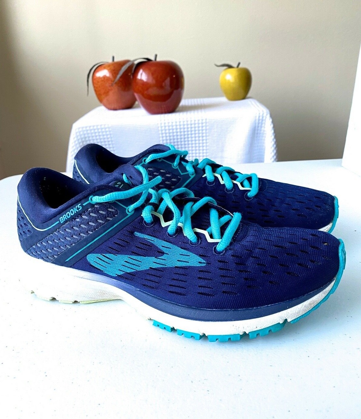 brooks ravenna 9