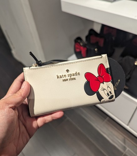 折りたたみ財布 Disney X Kate Spade Minnie Medium Compact Wallet KG656 Disney X Kate Spade New York Minnie Medium Compact Bifold