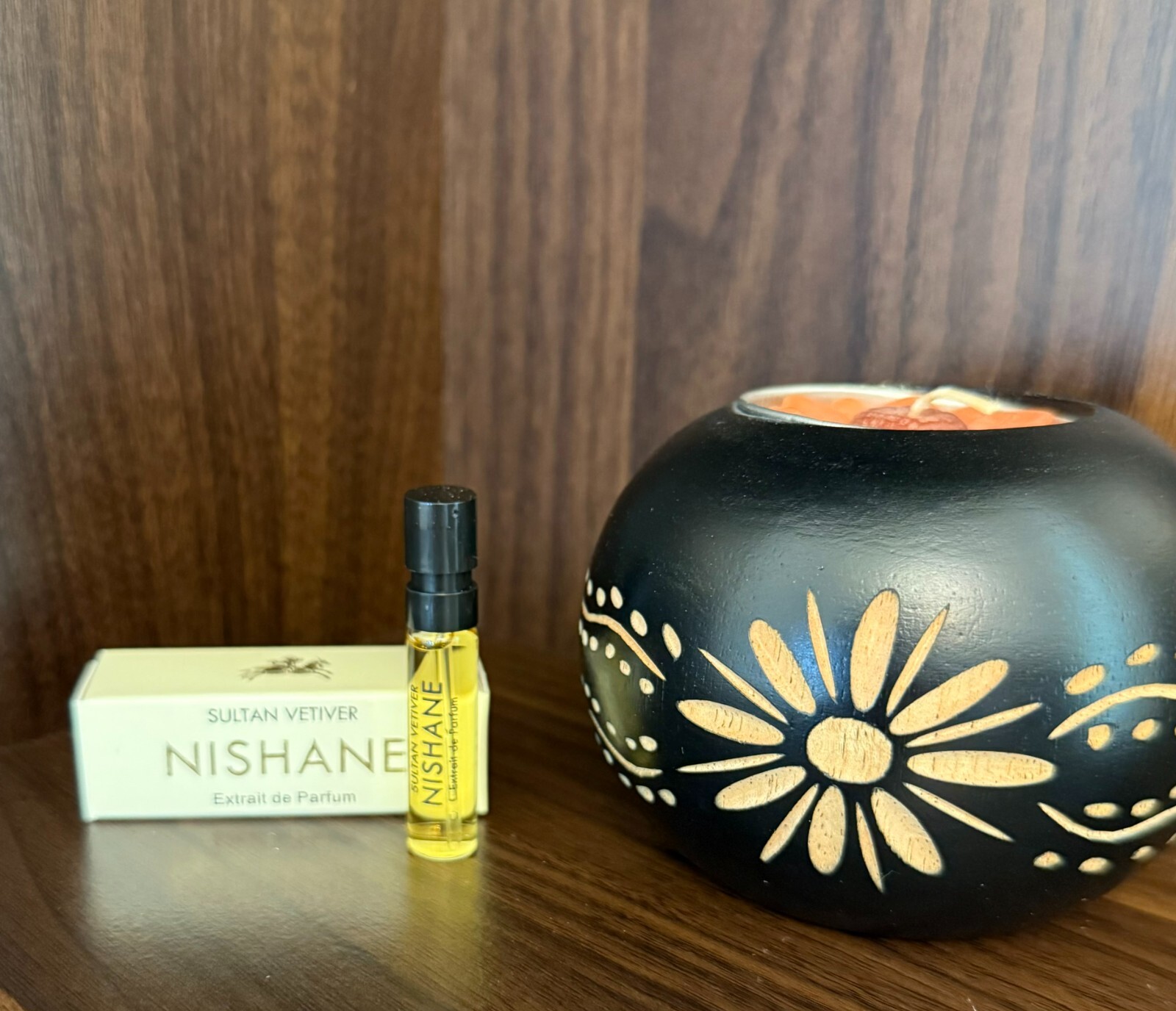 ニシャネ　スルタンベチバー（NISHANE SULTAN VETIVER) Sultan Vetiver Nishane perfume - a fragrance for women and