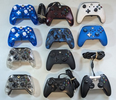 Lot of 11 Xbox One Wired Wireless Controllers Gamepads