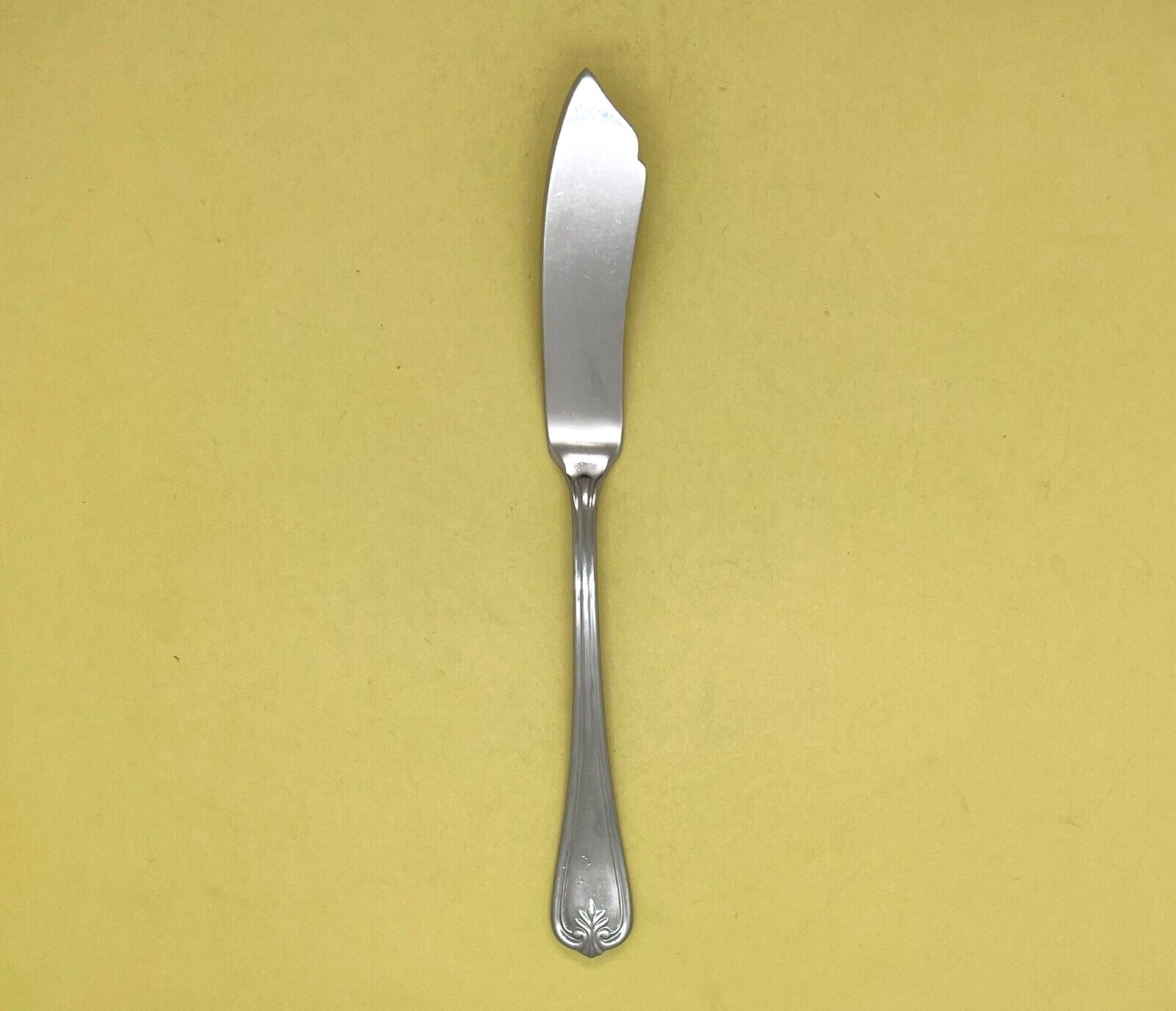 Flat Handle Master Butter Knife