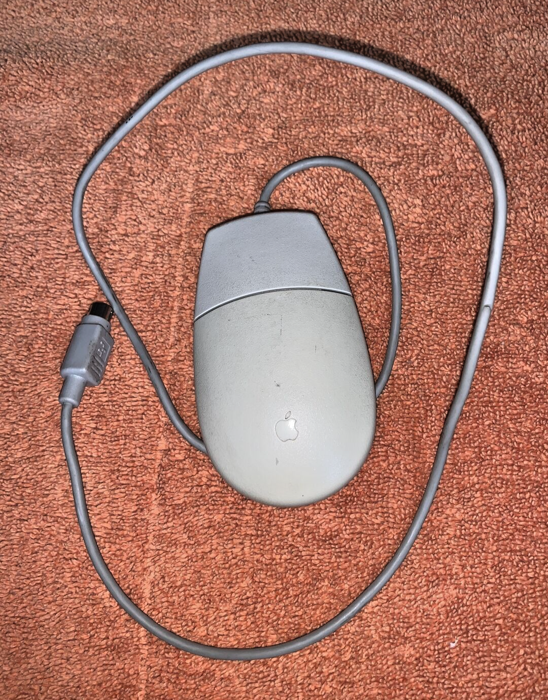 未使用 Apple Desktop Bus Mouse II M2706 ADB接続 マウス Apple Desktop Bus Mouse II (ADB)