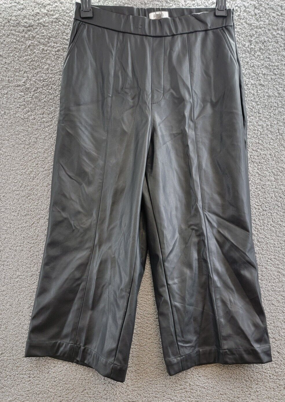 BCBG NEW YORK Faux-Leather Cropped Pants Women's 10 Black Slash Pockets Pull On - Picture 2 of 17