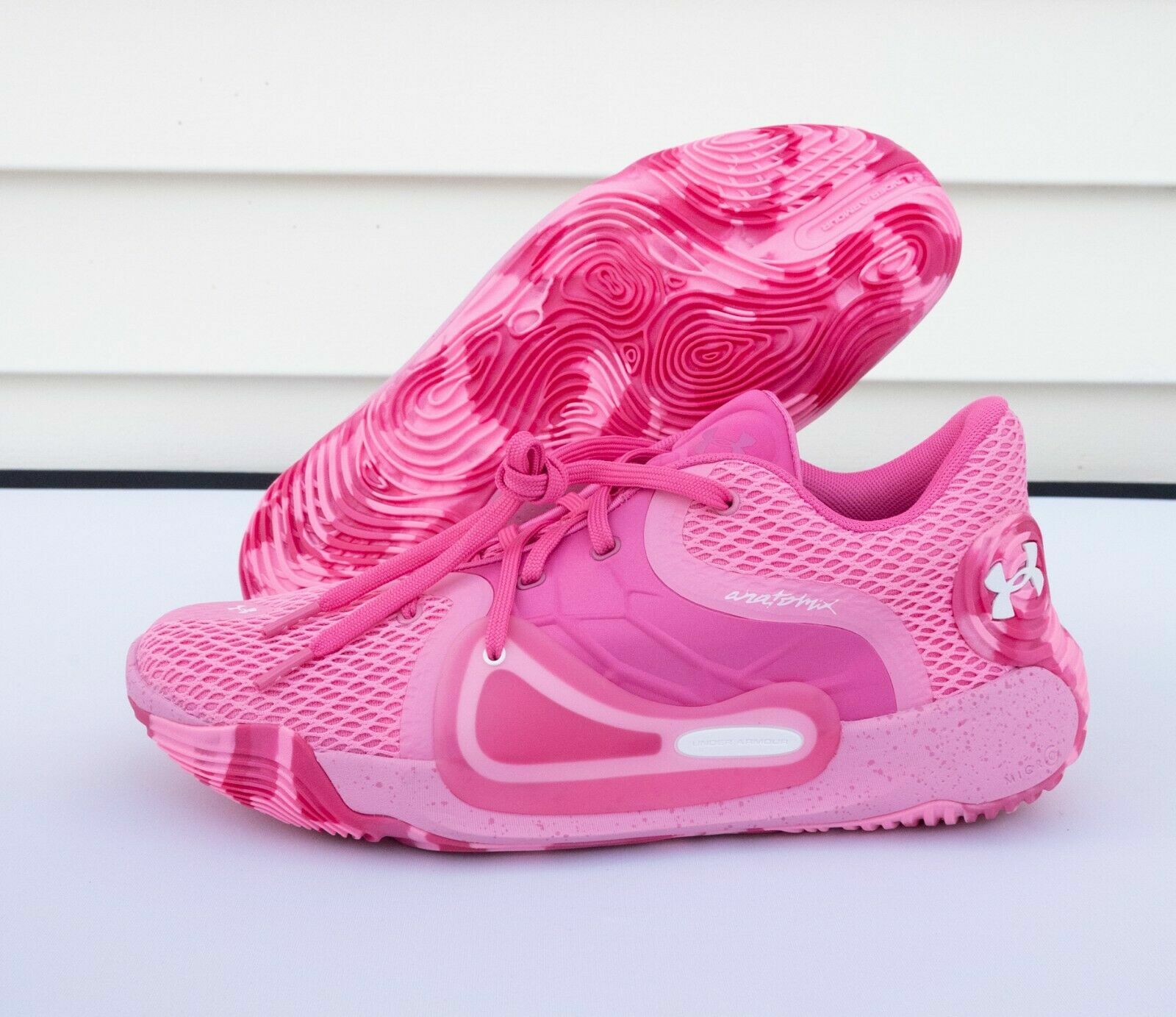 Under Armour Anatomix Spawn 2 Breast Cancer Basketball