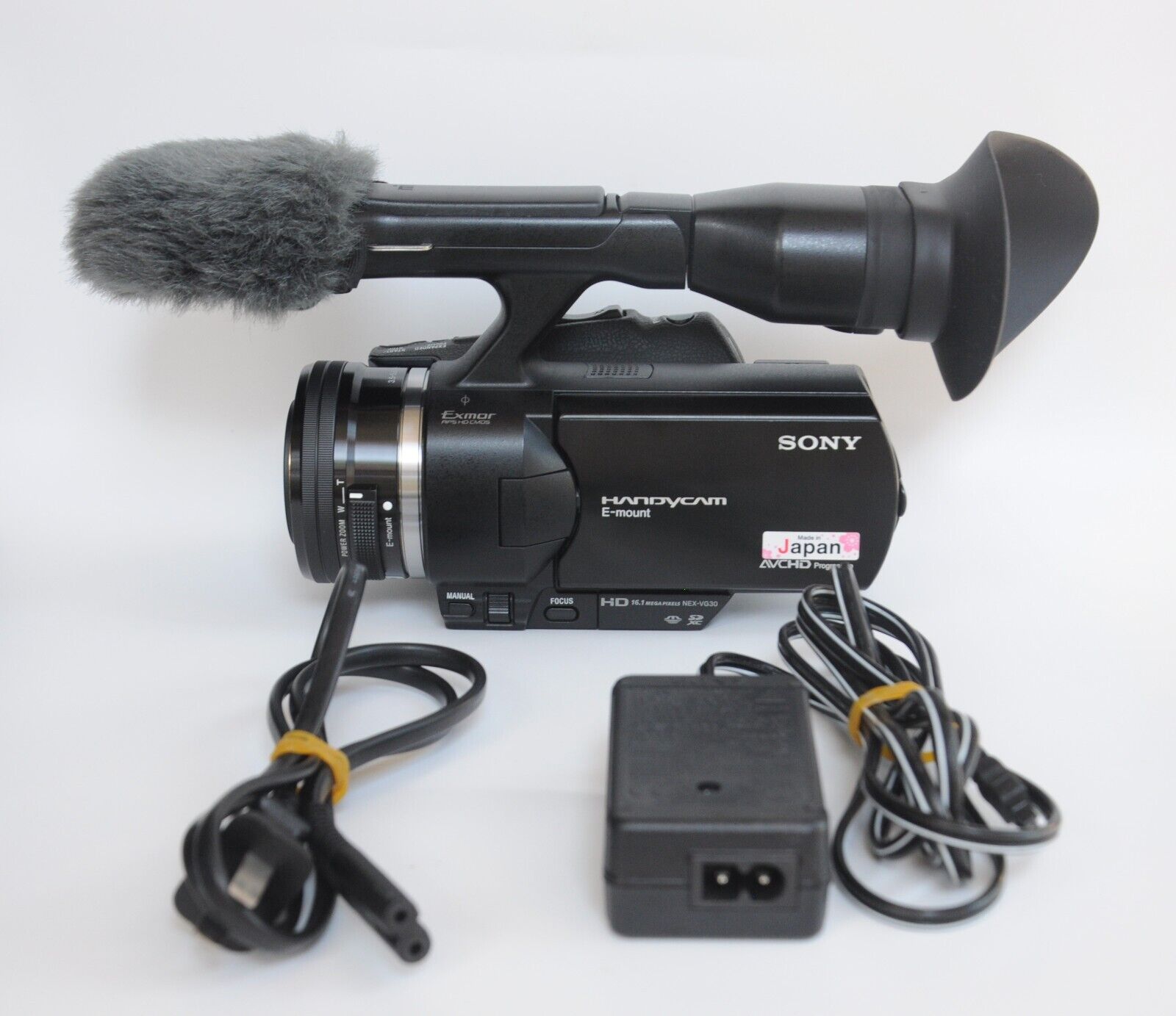Sony Interchangeable Lens HD Camcorder NEX-VG30 With Lens Sony Interchangeable Lens HD Camcorder NEX-VG30 With Lens