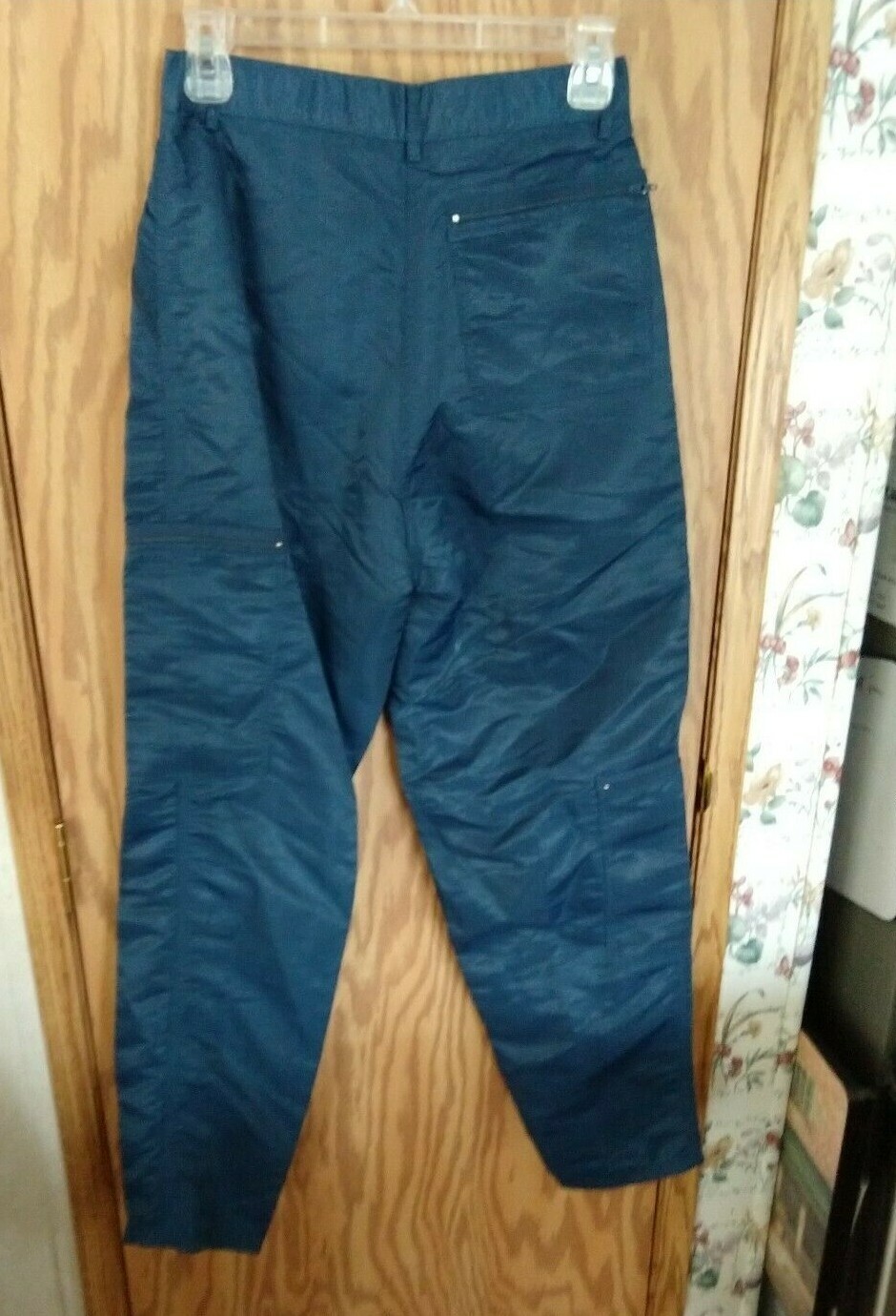 PARACHUTE PANTS SZ 11 NYLON VINTAGE 80`S STYLE ZIP POCKETS
