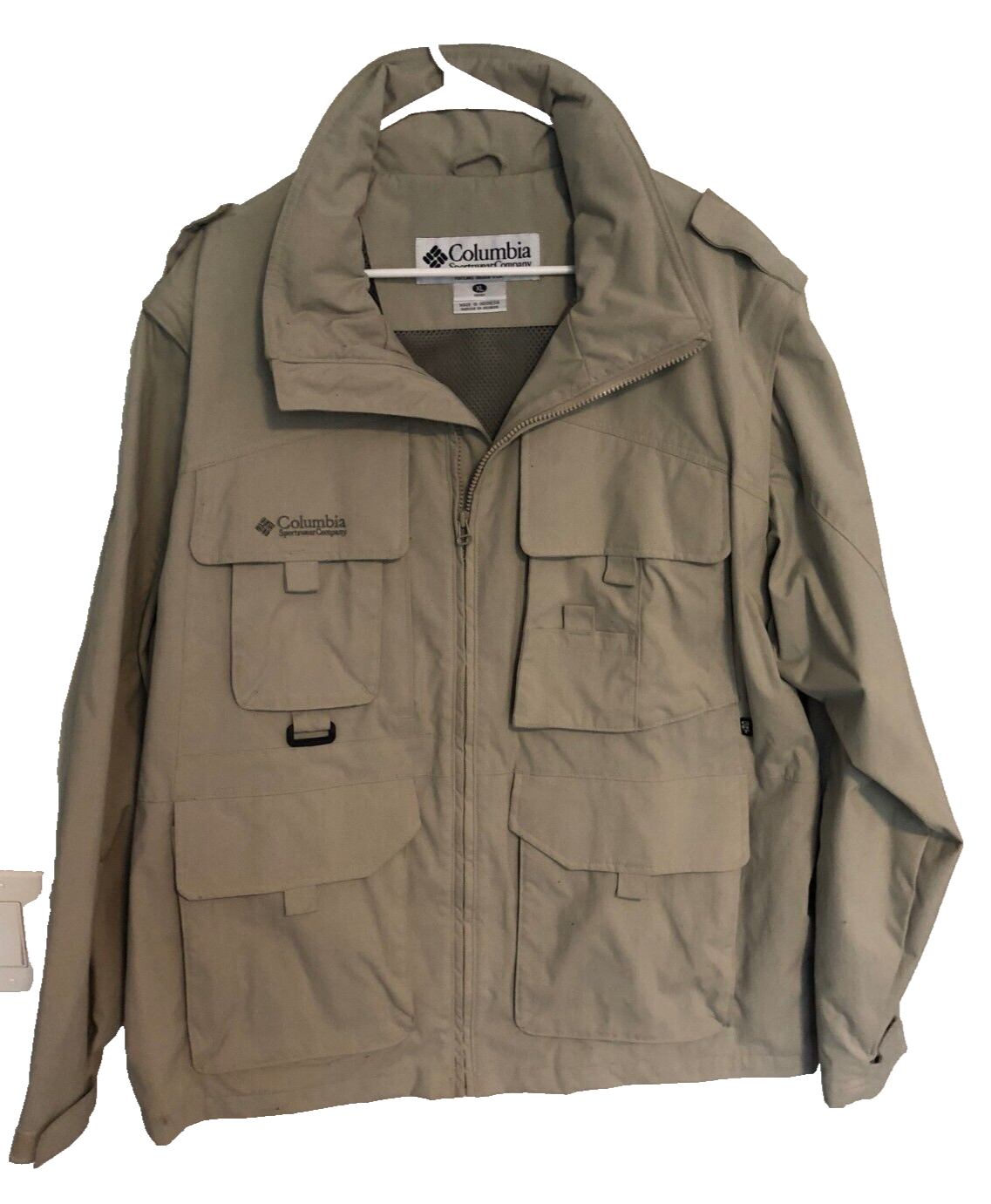 Vintage Columbia GRT Convertible/Packable Zip-Off Sleeve Vintage Columbia GRT Convertible/Packable Zip-Off Sleeve