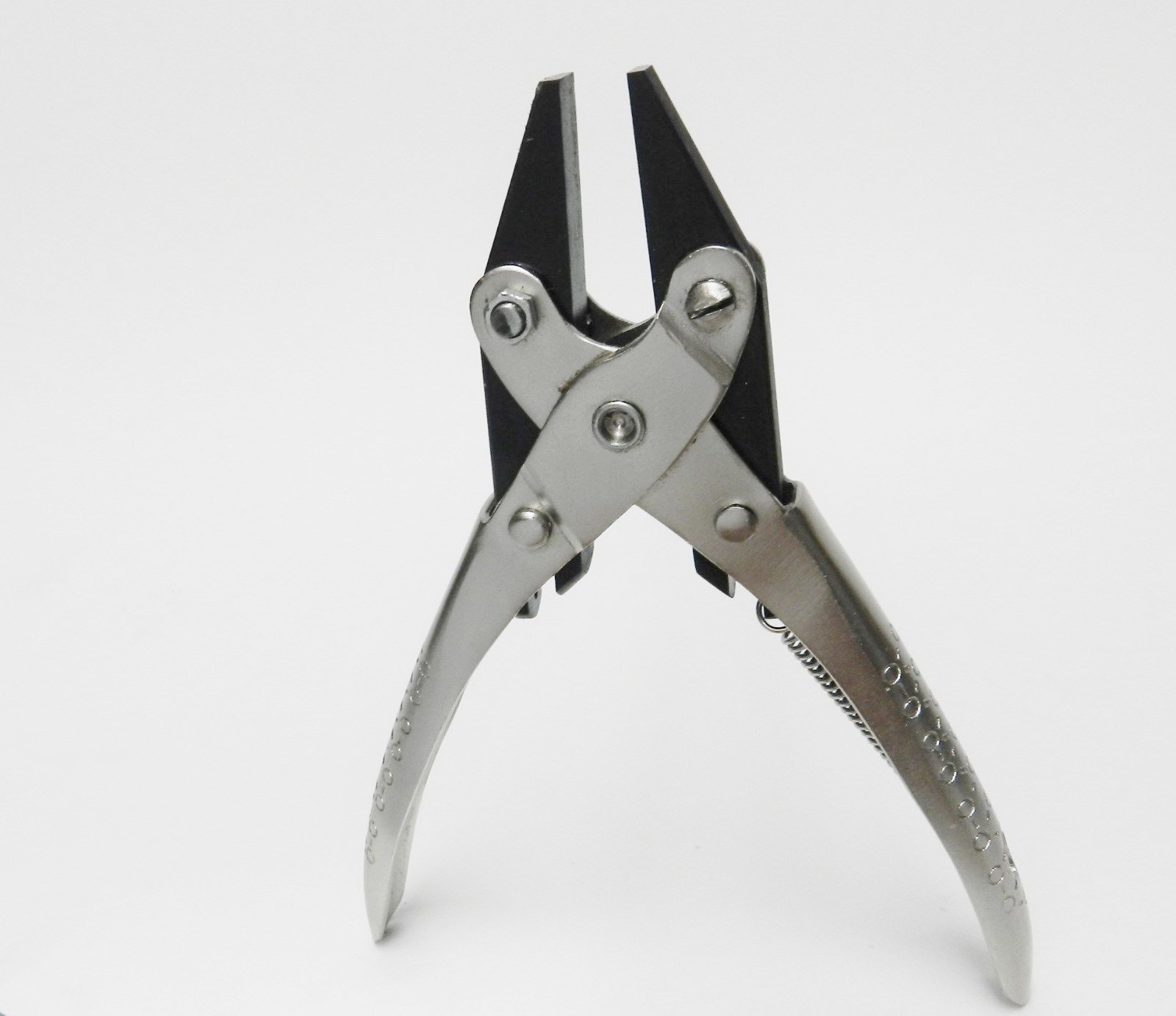 Parallel Action Pliers Flat Nose Smooth Jaw 5-1/2" Jewelry Plier 140mm w/ Spring