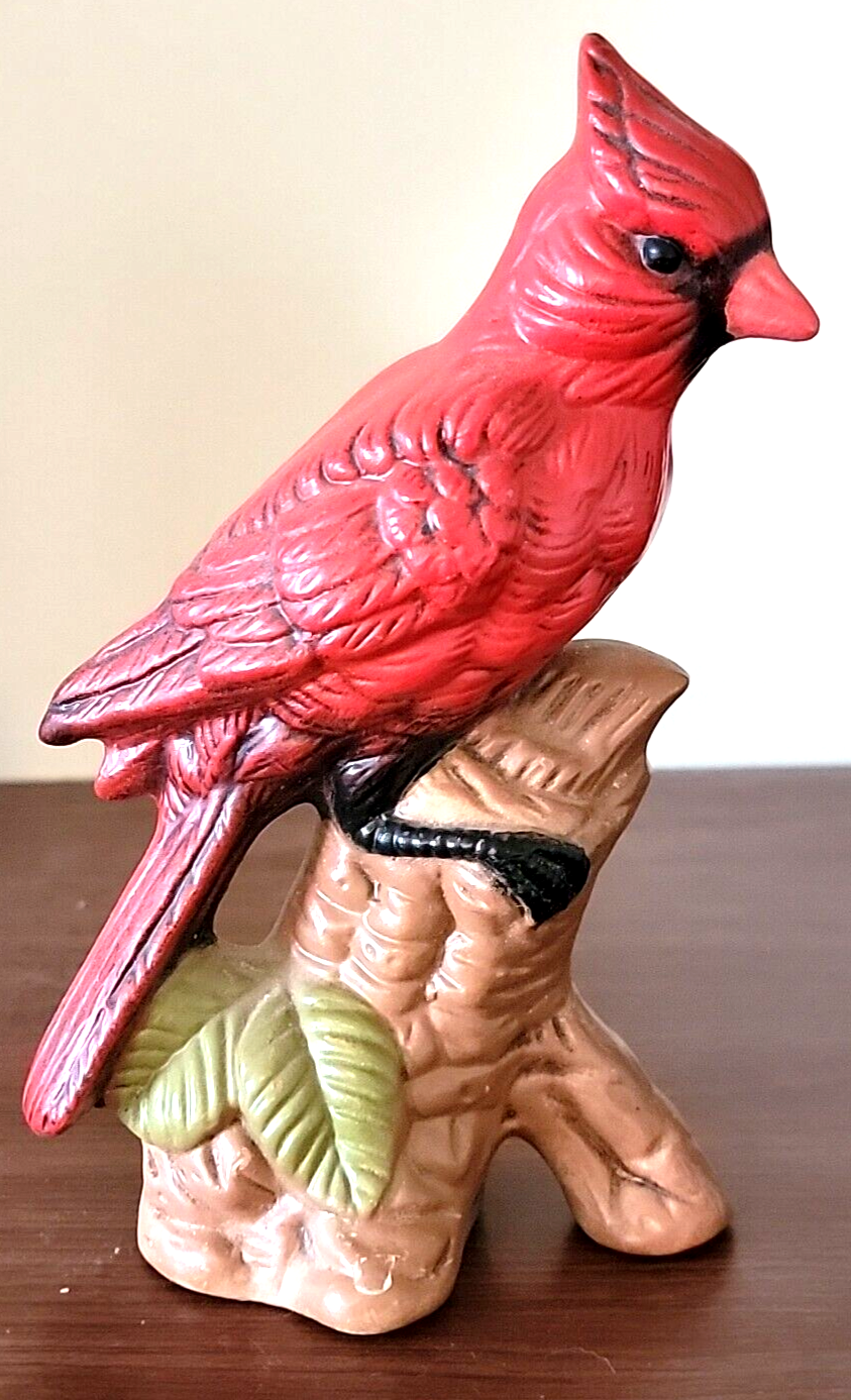 置物  Birds Red Cardinal Amazon.com: 4.25 Inch Cardinal Bird on Snowy Branch