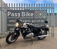 2009 Triumph Bonneville T100 865 Classic British Motorcycle