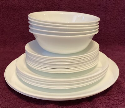 24 Pc Set Winter Frost Corelle 2 Dinner, 6 Lunch, 11 Dessert Plates 5 Soup Bowls