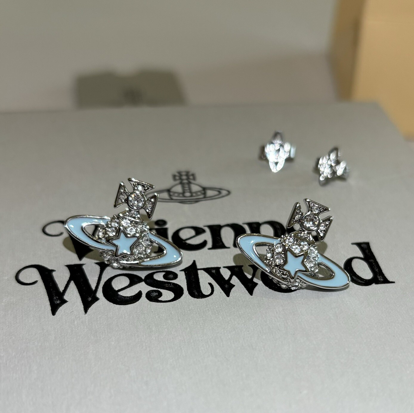 vivienne westwood スカル　グローブ　スノー　スキー　y2k vivienne westwood スカル グローブ スノー スキー y2k（2025年