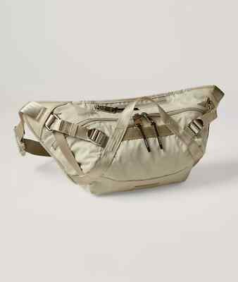 New Athleta Excursion Large Waistbag Oak