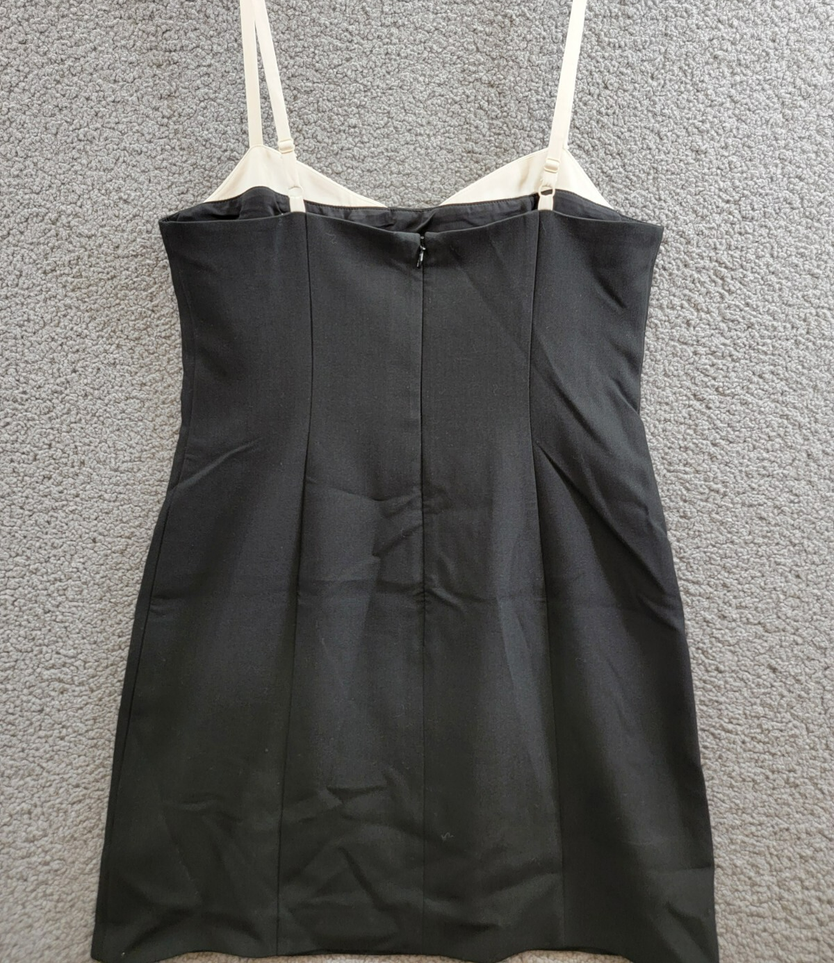 FRENCH CONNECTION Azra Contrast Trim Mini Dress Women's 8 Black/White Back Zip - Picture 9 of 18