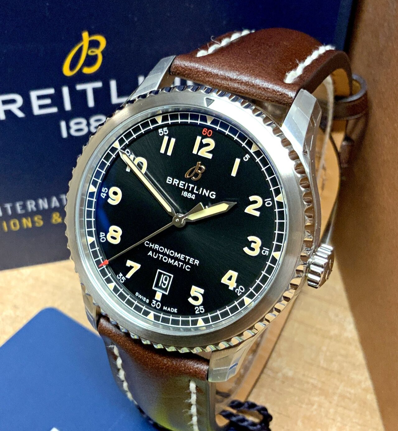 Breitling レザーケース ブラック BREITLING ブライトリングレザーケース 価格.com - 『付属の