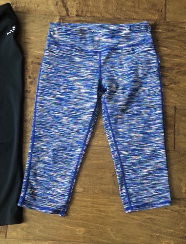 Lot Of 2 Girls Cropped Leggings Zella Girl BCG Black Blue 8/10 10/12