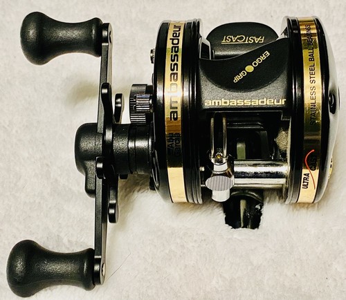 Sweet Abu Garcia Ambassadeur 4600CI Black Right Hand Baitcas