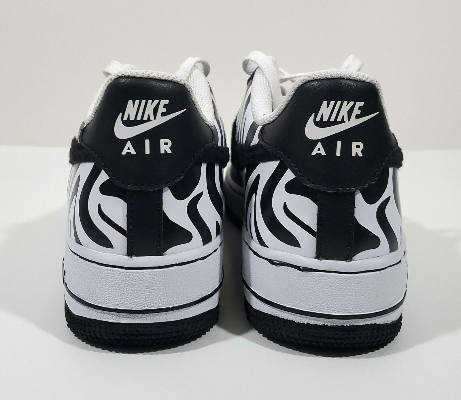 Nike Air Force 1 Low GS Zebra Print Shoes Black White Size 3.5Y Womens 5:  купить с доставкой из США, цена 17 066 руб - (133568329749)