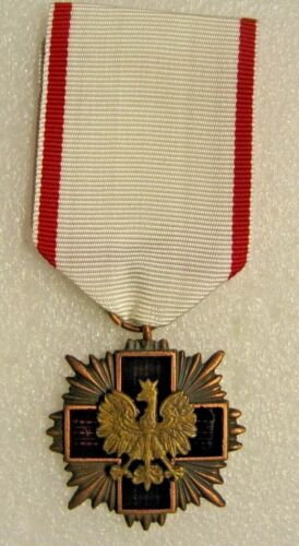 Poland Polish Red Cross P.C.K.bronze medal ( 3rd class)