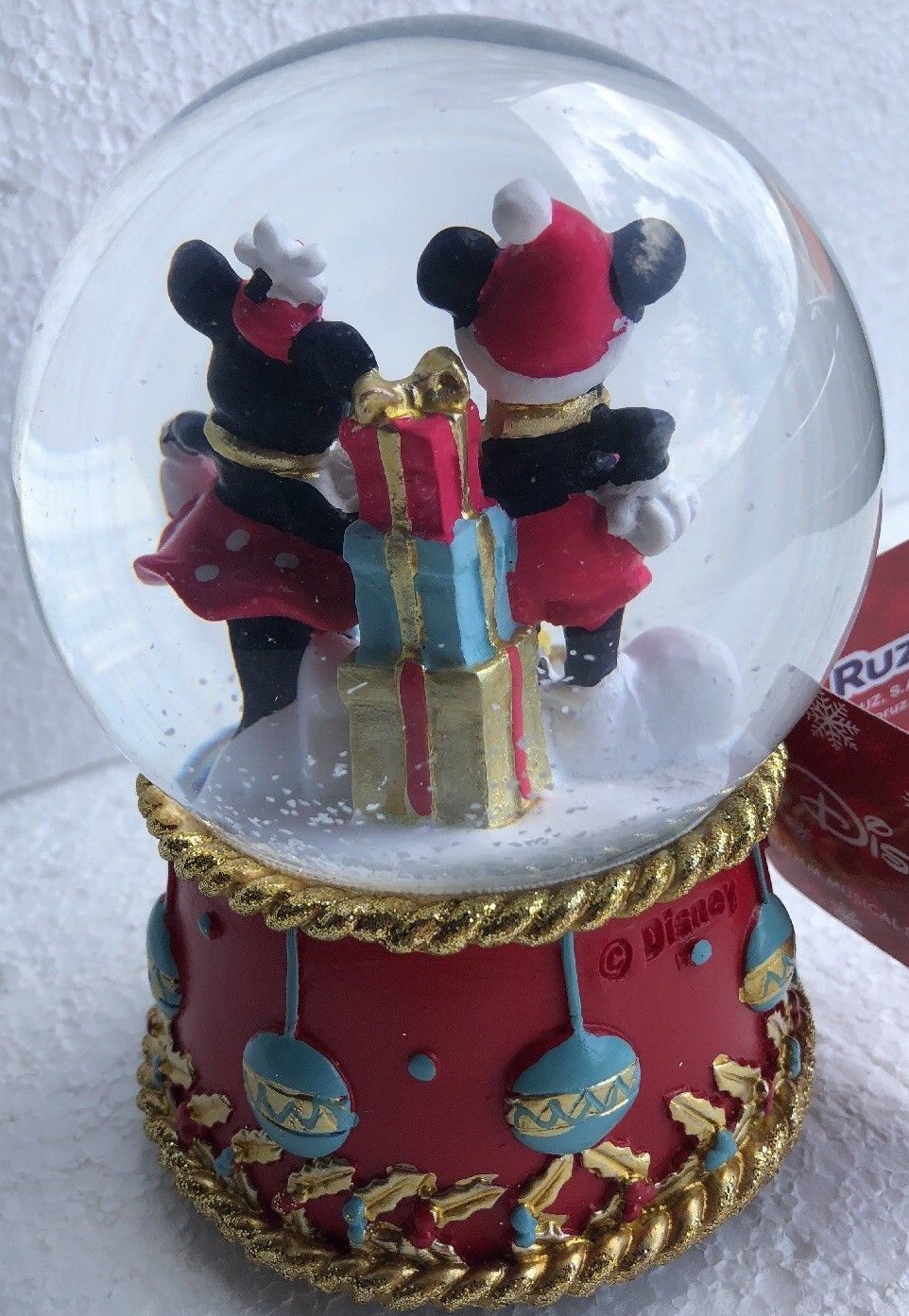 MICKEY AND MINNIE MOUSE MUSICAL SNOW GLOBE Reads Merry CHRISTMAS collectible