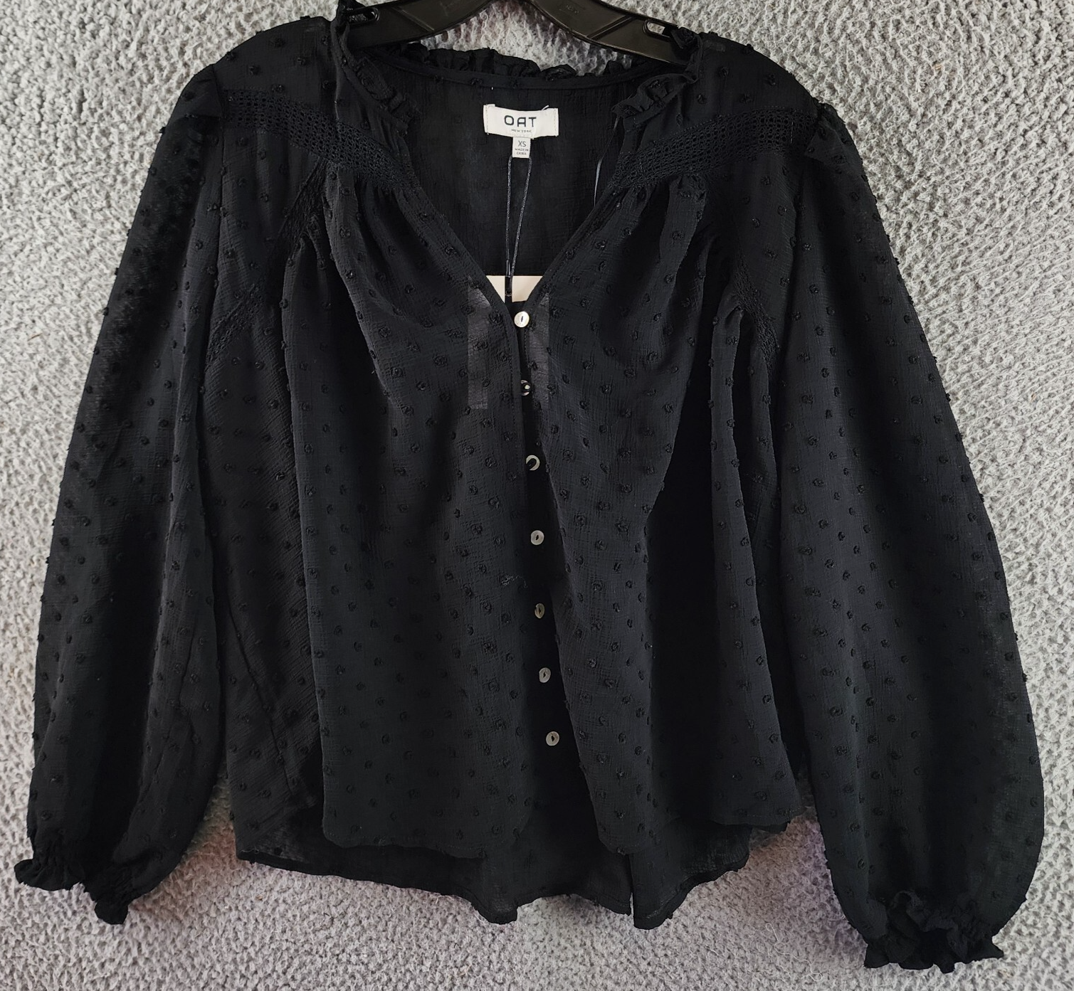 OAT New York Long Sleeve Blouse Women's XS Black V-Neckline Front Button Closure - Picture 2 of 14