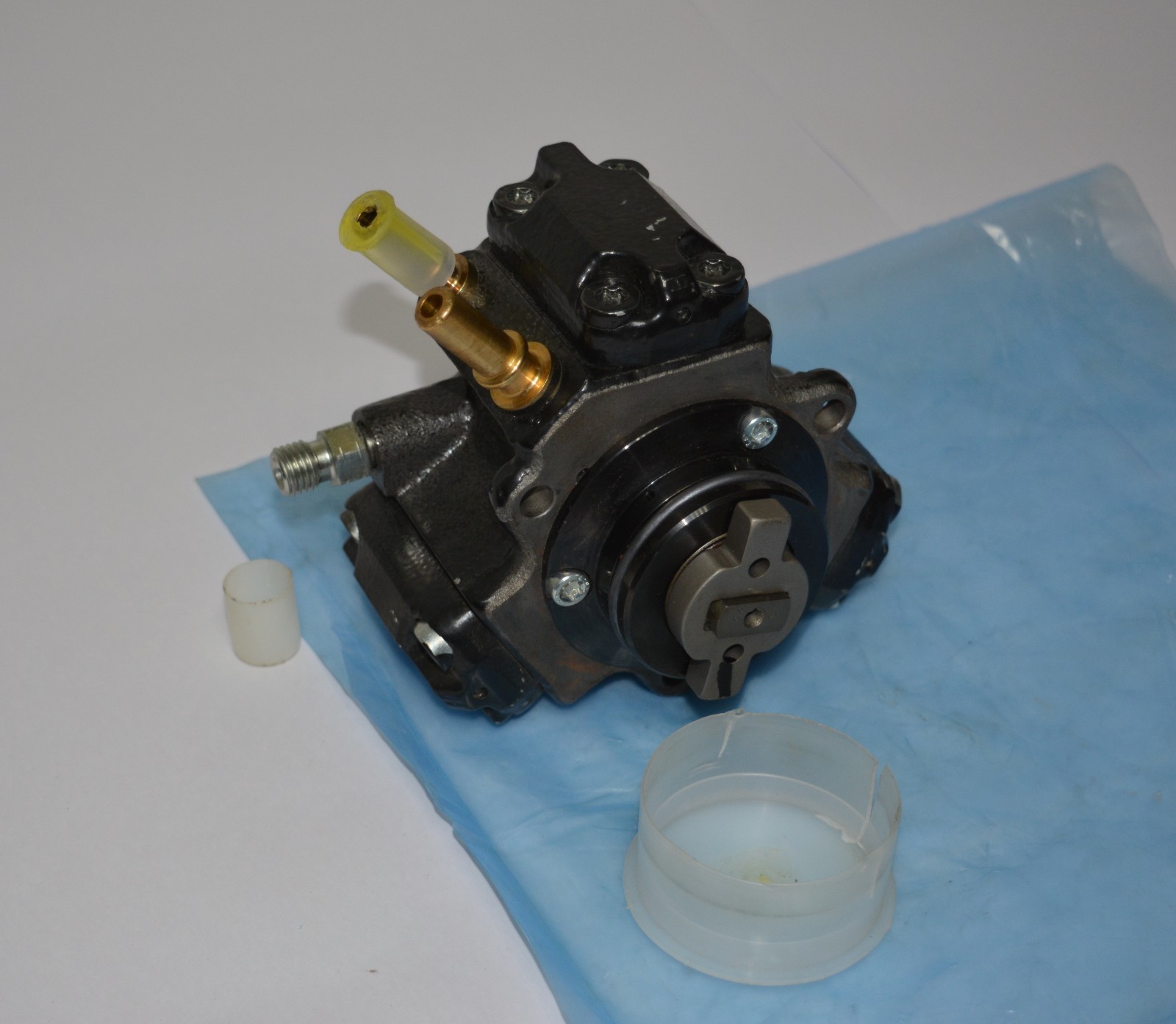 Suzuki Swift Common Rail Pump, Genuine Bosch P.N: 0445010267