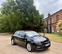 2014 Vauxhall Astra 1.4i 16V Excite 5dr HATCHBACK Petrol Manual
