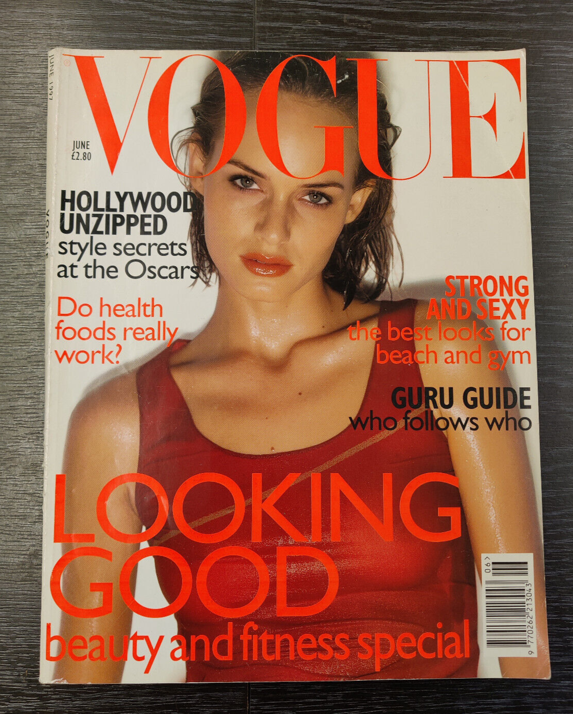女性情報誌 Vogue Russia Magazine Amber Valletta 女性情報誌 Vogue Russia Magazine Amber Valletta 女性情報誌